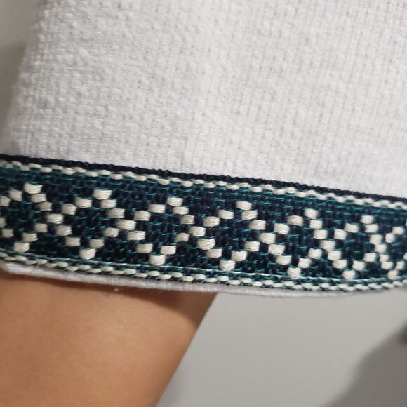 Zara White V Neck Embroidered Boxy Top Size Small - Picture 6 of 10